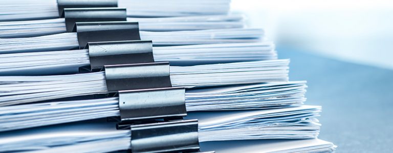 ¿Qué datos incluyen los informes periciales de vehículos?