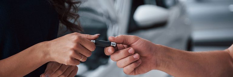 Principales estafas en contratos de compraventa de vehículos