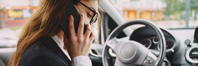 ¿Se puede vivir solo como perito de automóviles?